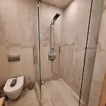 G & G Apartment
